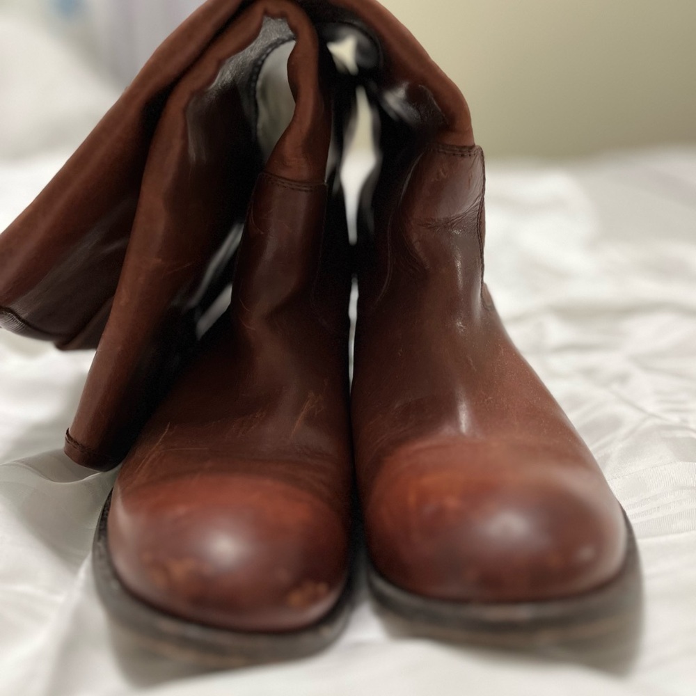 Frye Cognac Leather boots never worn